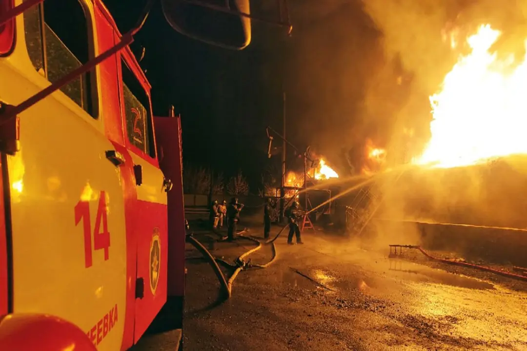 Oil depot catches fire in occupied Makiivka