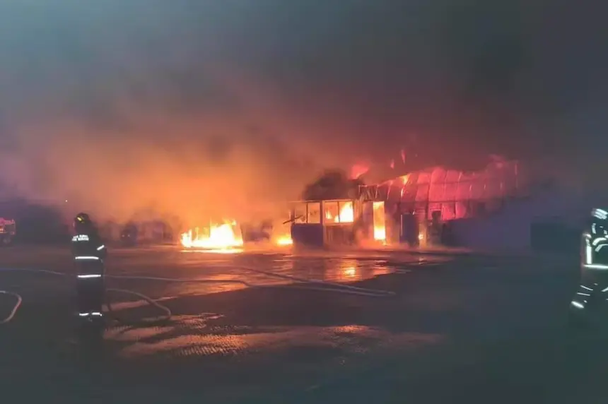 Fire destroys Mobil petrol station on Hume Highway at Coolac, near Gundagaing